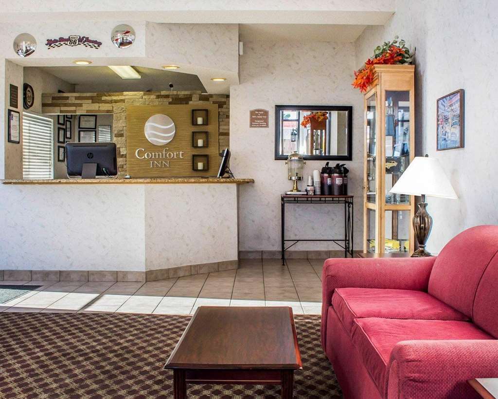 Clarion Inn Kingman I-40 Route 66 Интерьер фото